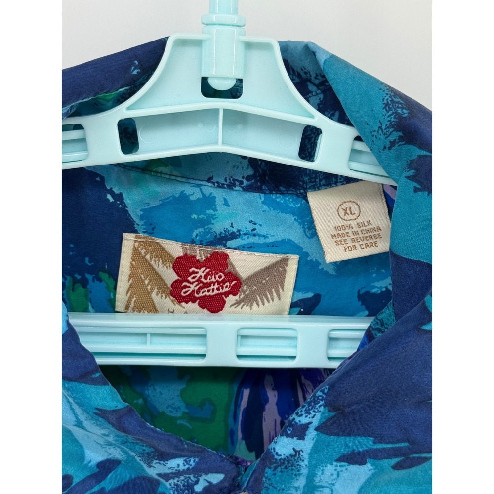 Hilo Hattie Mens XL Blue Purple Fish Print 100% Silk Short Sleeve Aloha Shirt - Picture 3 of 10